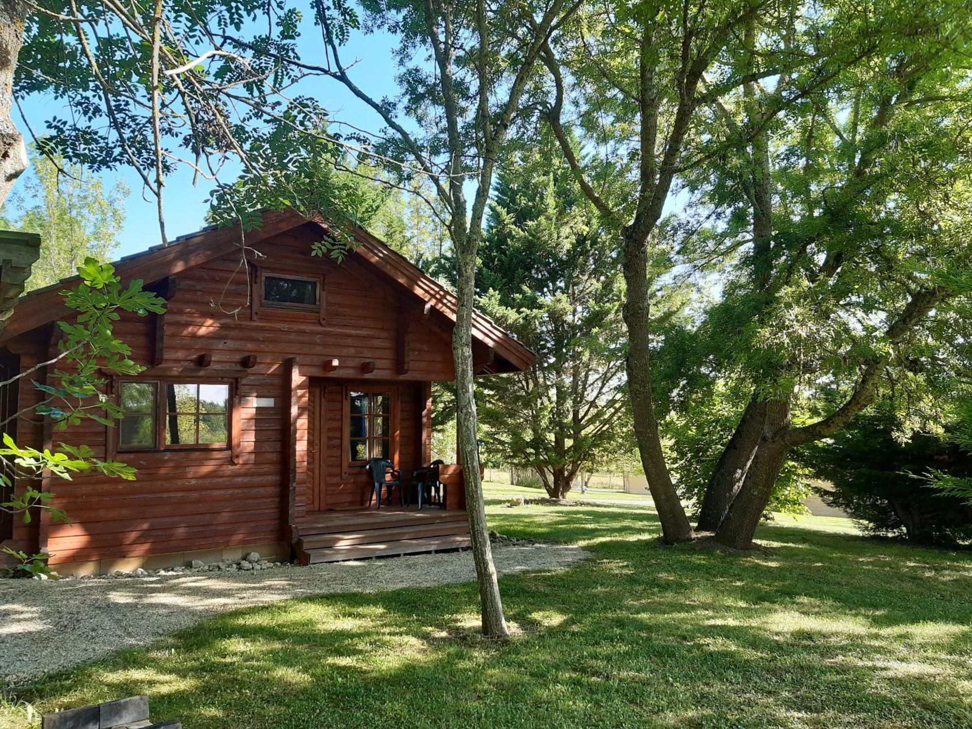 Les Chalets De Grazimis Condom Exterior photo